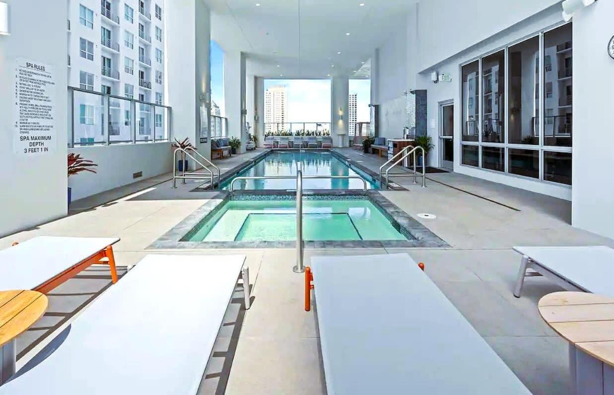 Heart Of Downtown Miami Studio Pool & Gym Apartment Bagian luar foto